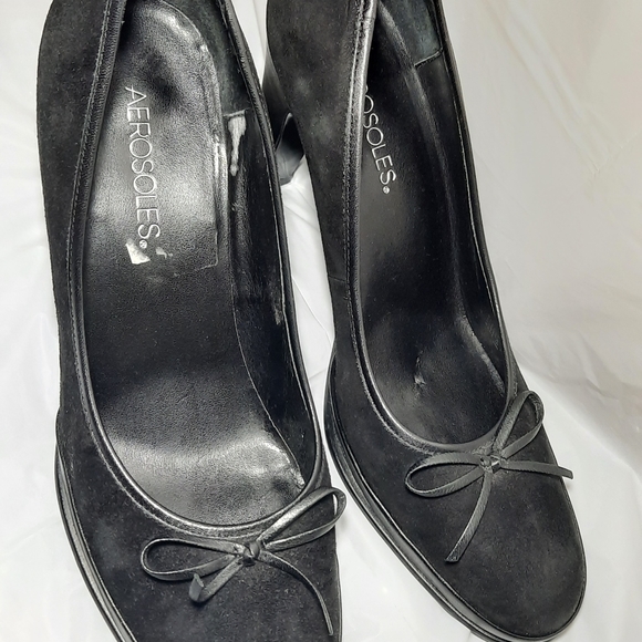 Aerosoles Suede Black Heels with Bow - Picture 2 of 5